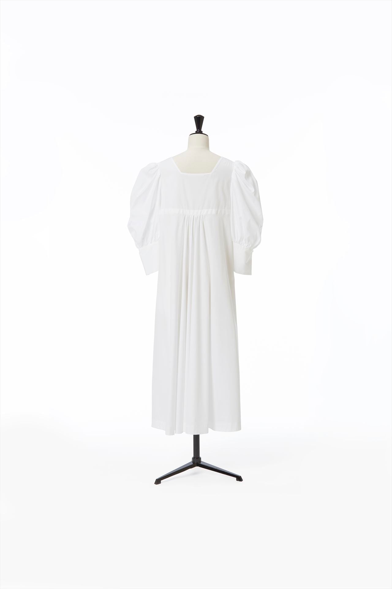 AUGUST VIA COSTES volume sleevedressコスト